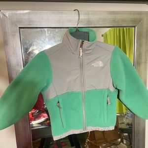Girls xs Denali Fleece  The North Face